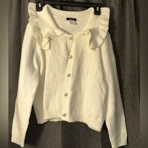 Cream semi cropped sweater